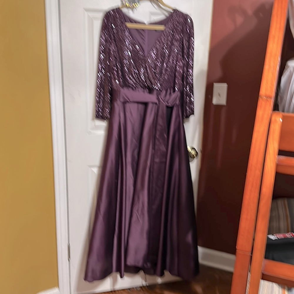 Mom of the groom/Bride dress